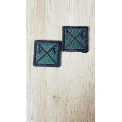 Distintivos bordados de cuello