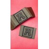Distintivos con el arma para arnes