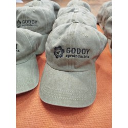 Gorros bordados